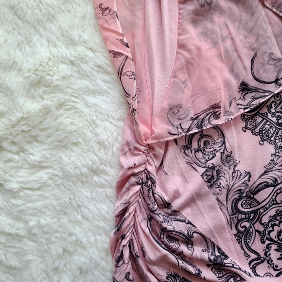 Espresso butterfly sheer sleeve blouse, gathered side, pink with gray design, md - Picture 8 of 8